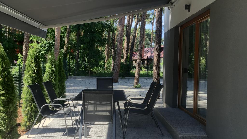 Grey House Villa Boszkowo Buitenkant foto